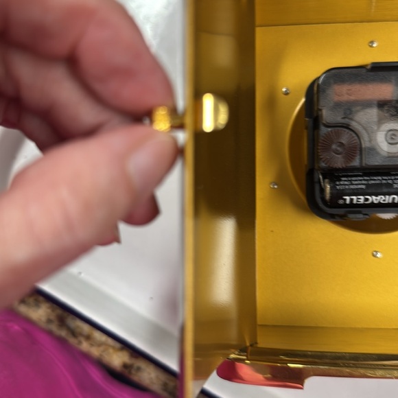 Howard Miller World Time Clock - Picture 6 of 16